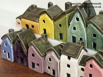 Grand Collection of 20 Penny Pottery Miniature Ceramic Houses + 2 sheds - Image 8