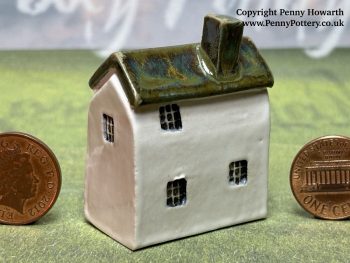 Local Shop (for local people). A Miniature Ceramic Homage. - Image 4